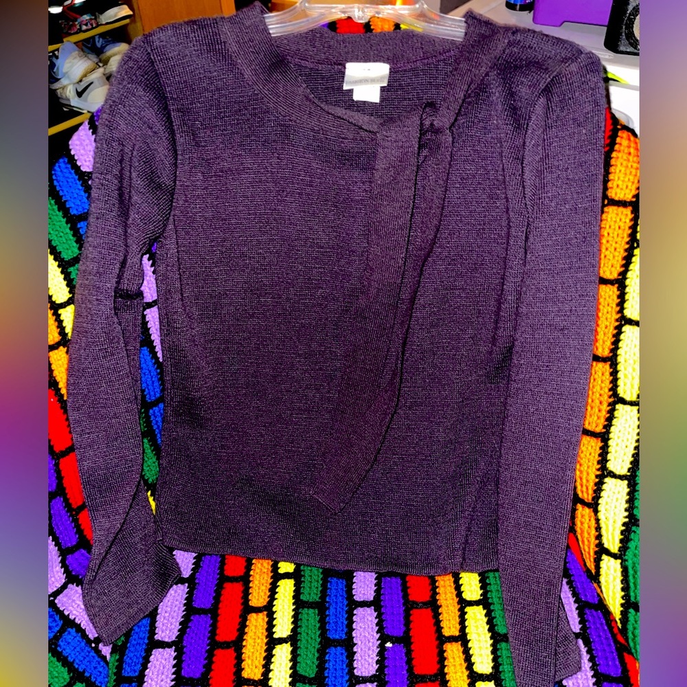 Fashion Bug tie neck sweater blouse size small. EUC